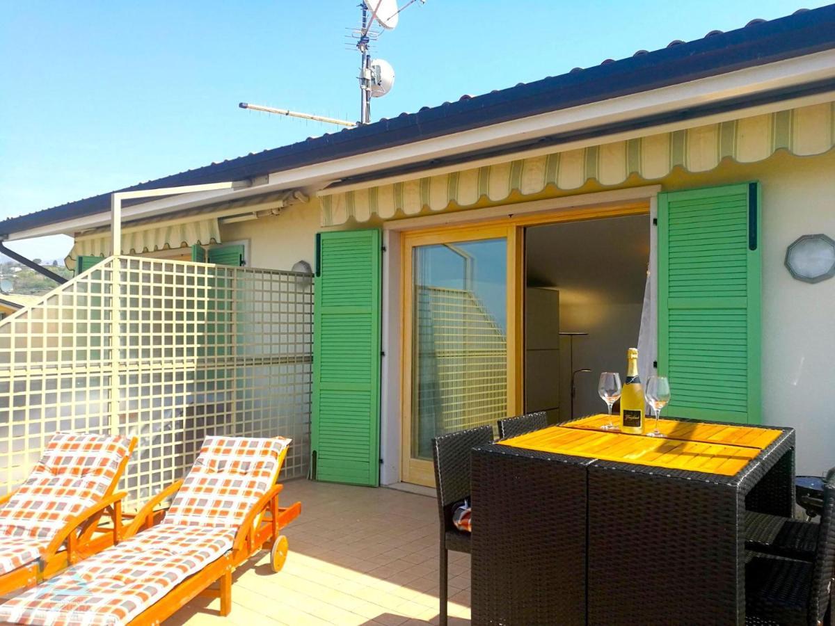 Casa Chiare - Immobiliare Azzurra Leilighet Bardolino Eksteriør bilde